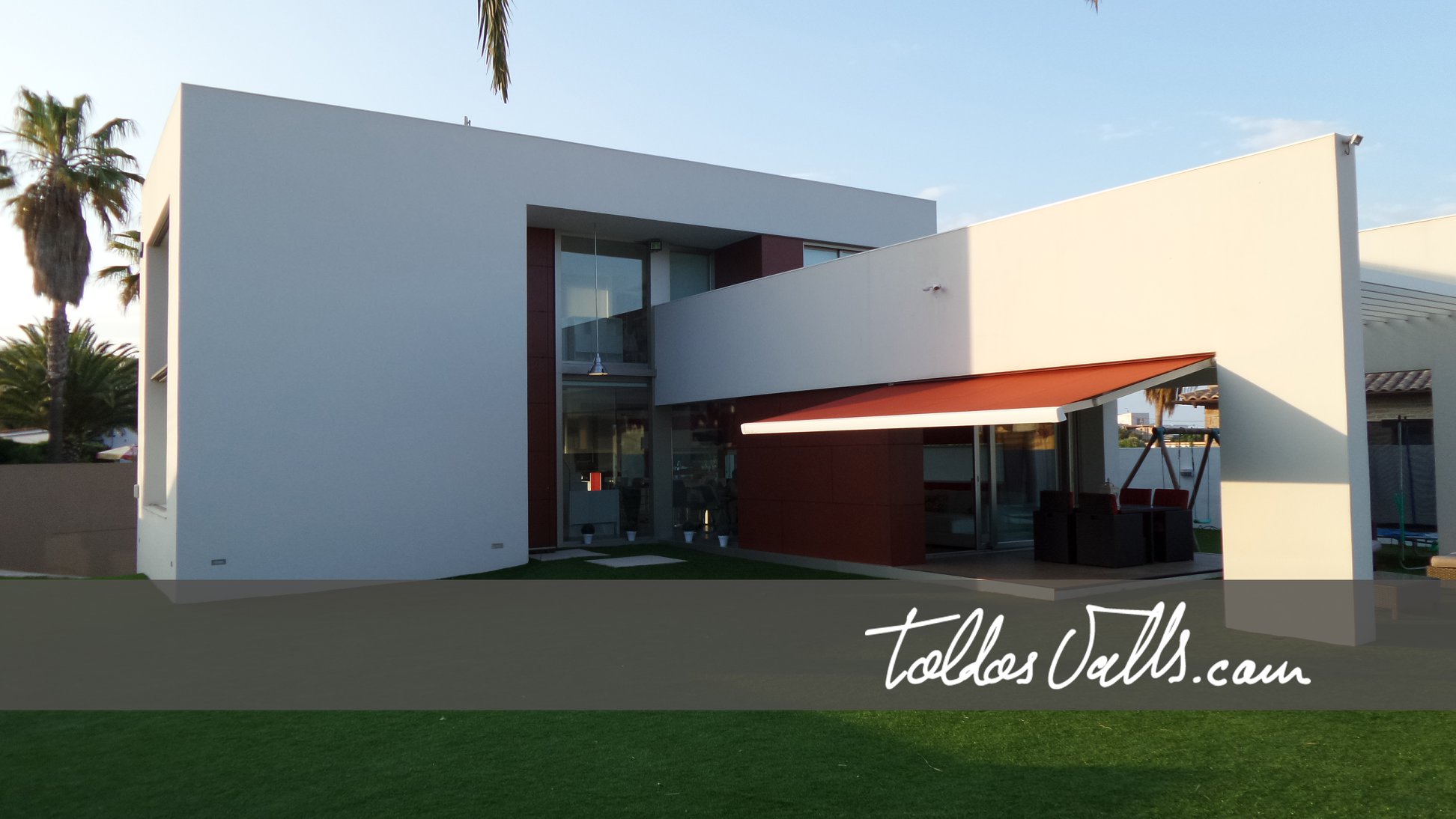 LLAZA_TOLDOSVALLS