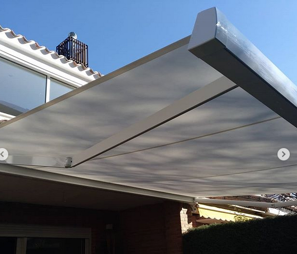 112_LLAZA_SUNOUTDOOR_02