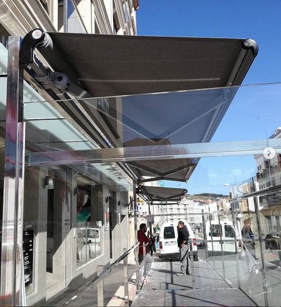 123_LLAZA_TOLDOSGATO_01